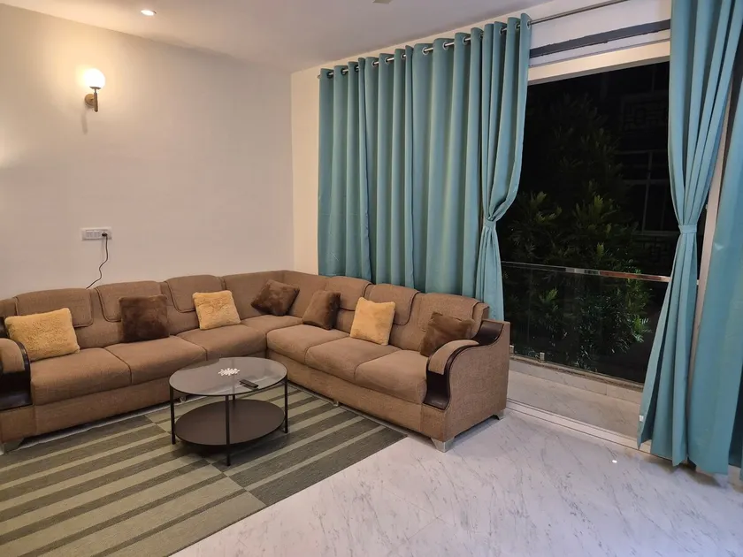 B 101 - Big spacious 2bhk home (AC) - Image 1