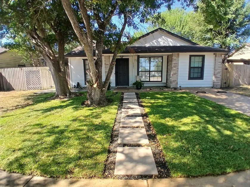 The Little House - Image 1