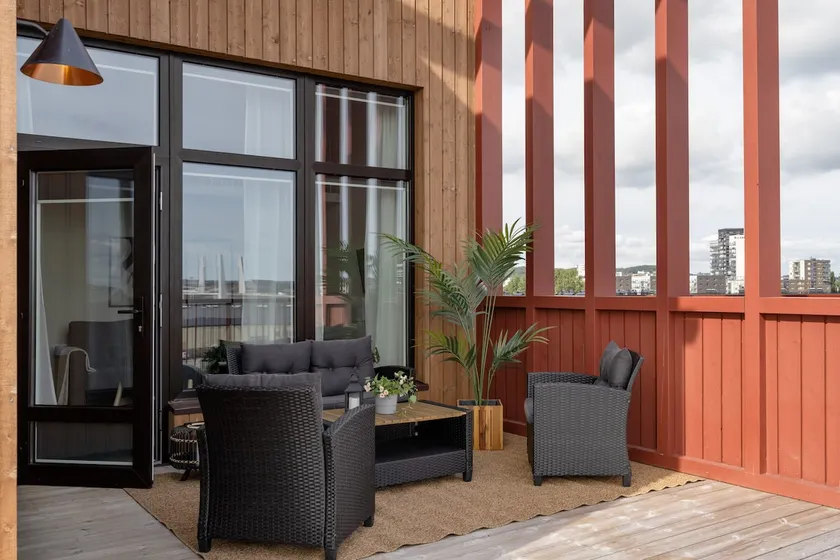 Rooftop Studio- Courtyard View - Image 1