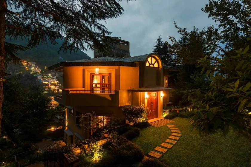 Lakeside 3BHK Villa with Views | Bhimtal - Image 1
