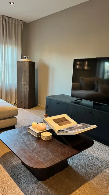 Spacious modern loft - Image 1