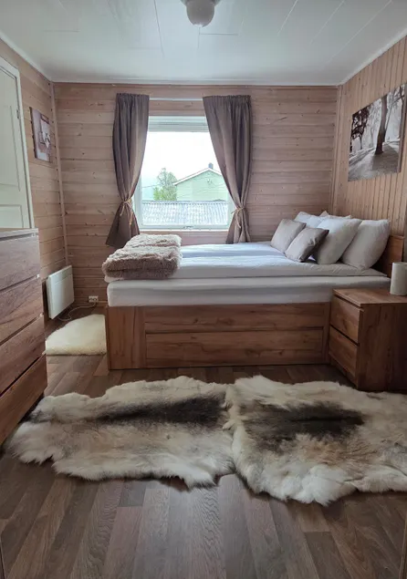 Small cabin in Gryllefjord - Image 1