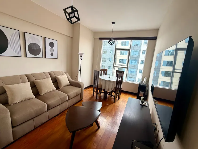 Super Central, Cozy & Fully Equipped Apartment - Image 1