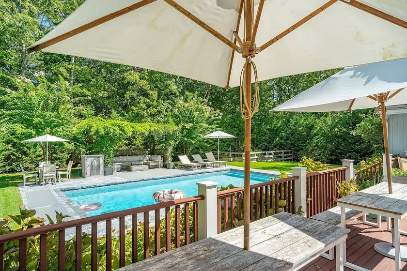 Serene gated 4bed/3.5ba w/beach access, beautiful! - Image 1