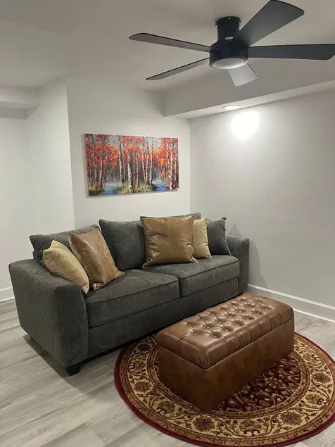 NEW Quiet Intwn Apt WITH Private Entry, Bath & Patio - Image 1