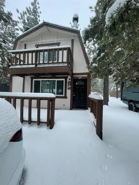Comfy Modern Big Bear Cabin - Image 1