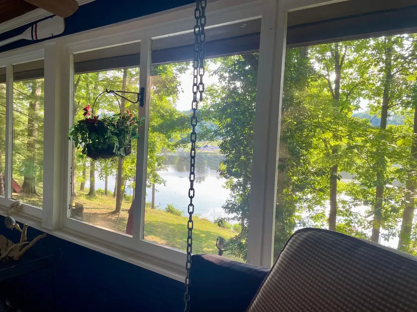 MLC# 8-Oak Hill-Peaceful-3 BR-Lake View - Image 1