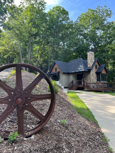 Ponderosa Cabin - Image 1