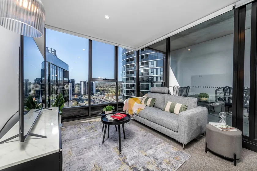 Little Luxe Phillip City Fringe Retreat - Image 1