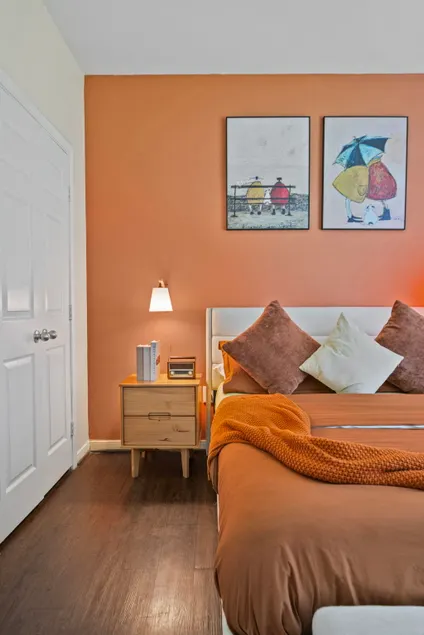 Sunny Spacey 2Bedrooms 3Beds 2Bath by theGalleria - Image 1