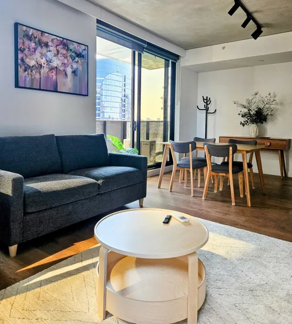 Neat&cosy 1BR+Sofa bed with pool, gym and parking - Image 1