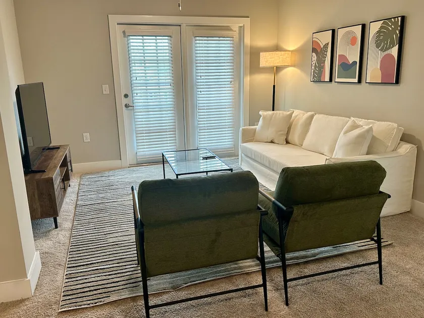 2BR 2BA - Pool & Gym - Mins to I-26, Mercedes, CSU - Image 1