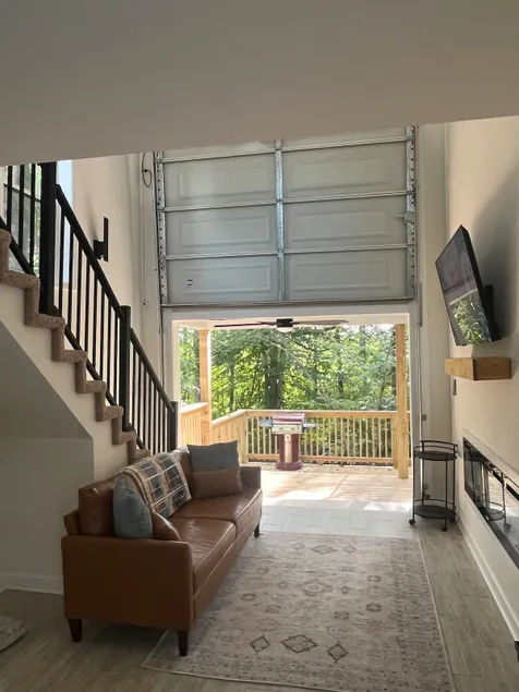 A Garage Door to the Wilderness! - Image 1