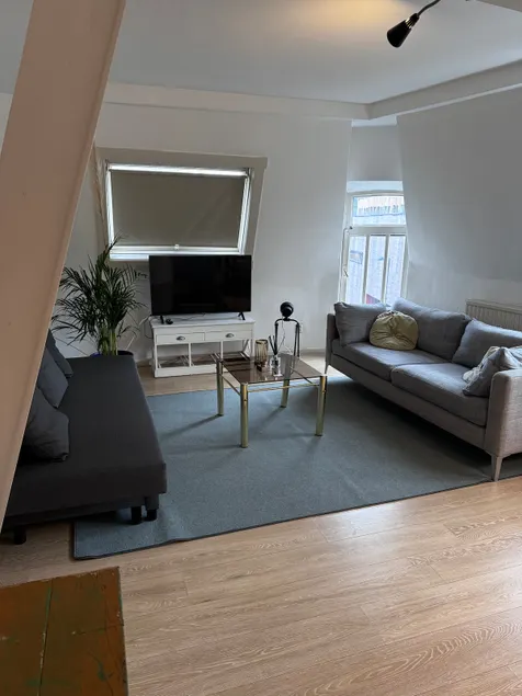 CP13 | Cozy apartment city center, perfect for 4p - Image 1