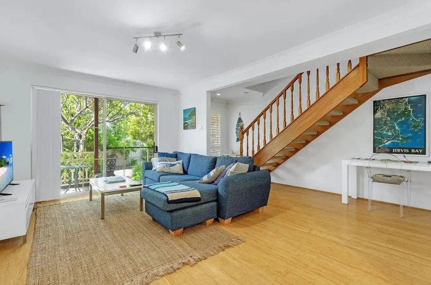 Huskisson Beach Holiday Villa by Experience Jervis Bay - Image 1