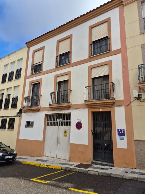 Casa Turistica Termas aparcamiento y desayuno incluido - Image 1