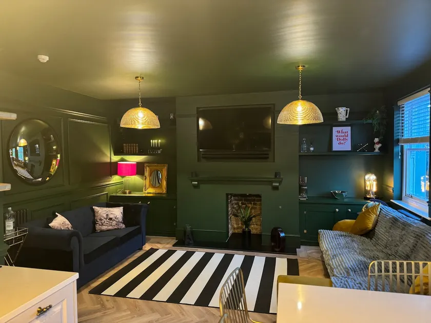 New! 2 floor, large, luxury, Victorian apartment - Image 1