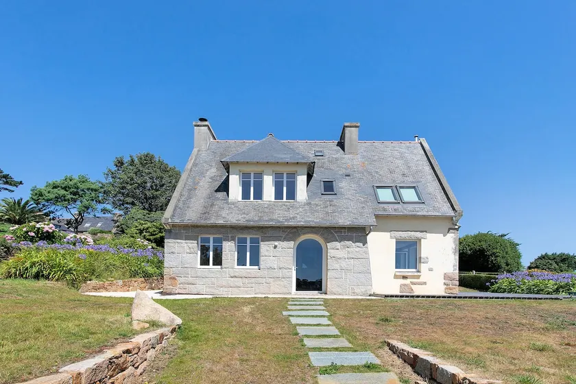 Bréhat Sea View – Villa San Denn - Image 1