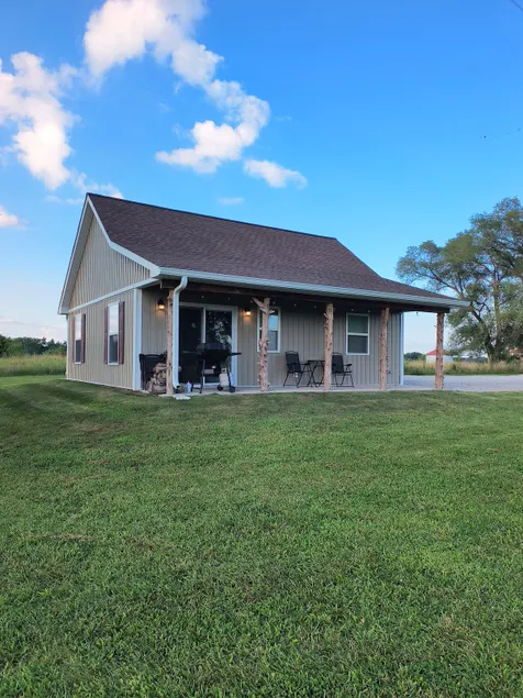 Cabin in the Country - Image 1