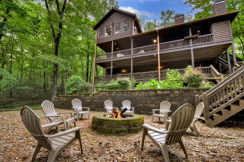Stokes Haven | Pet Friendly | Hot Tub | Creek | - Image 1