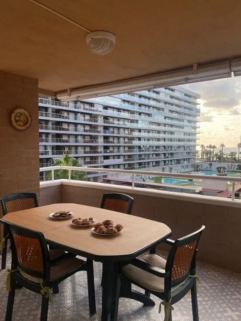 Marinador center, 2nd beach line, cool! - Image 1
