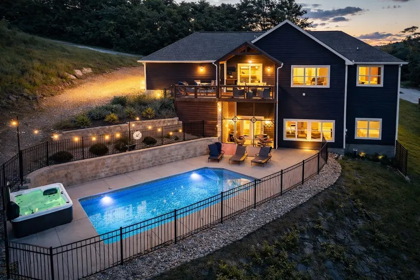 Private Heated Pool • Hot Tub • Kayak • Lake Views - Image 1