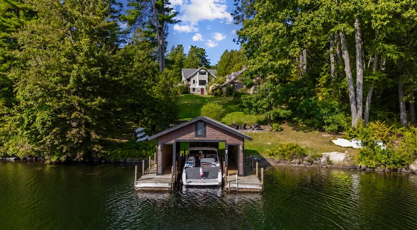 Lake George Waterfront w Dock! - Image 1
