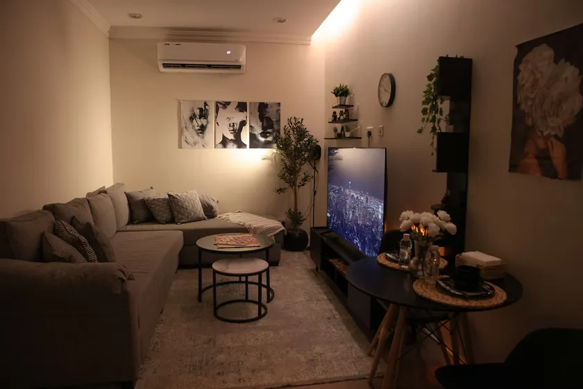 Distinctive apartment, in Al Hamra district. - Image 1