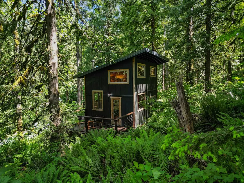 The Marmot’s Retreat - Image 1