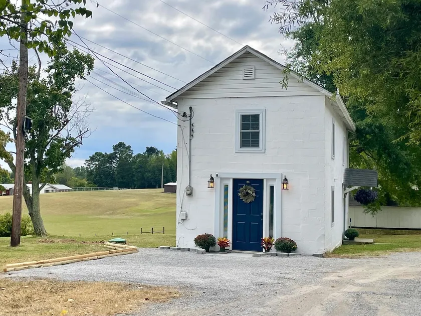The Blueberry Cottage - Image 1