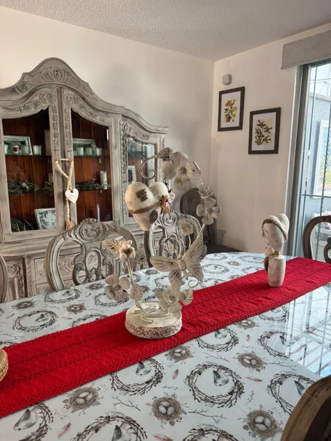 Grandparents' house - Image 1