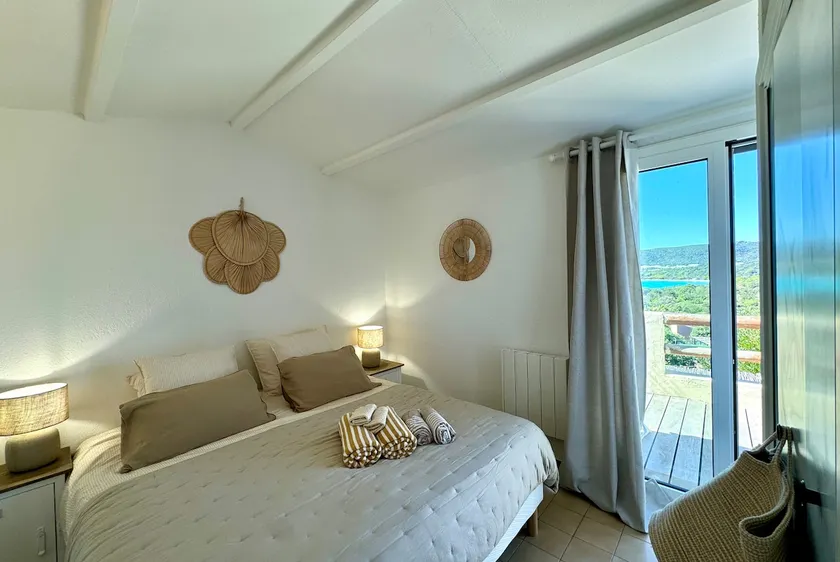 Lovely duplex with sea view, beach - Image 1