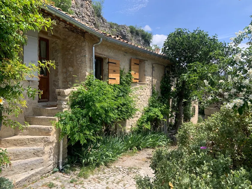 Holiday home in Vercoiran, La Drôme - Image 1