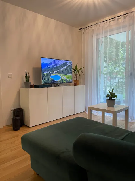 Luxury City Apartment in Munich - Image 1
