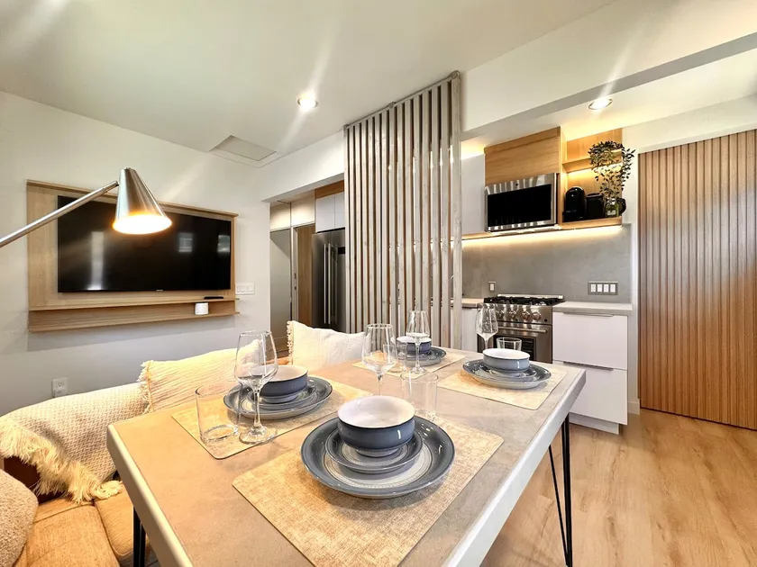 Titus Retreat in Mission Hills, San Diego - Image 1