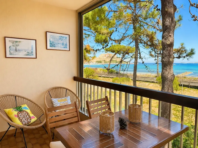 Waterfront apartment Calvi - Image 1