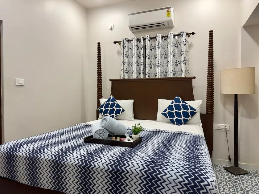 Modern Apartment close to beach with kitchenette - Image 1