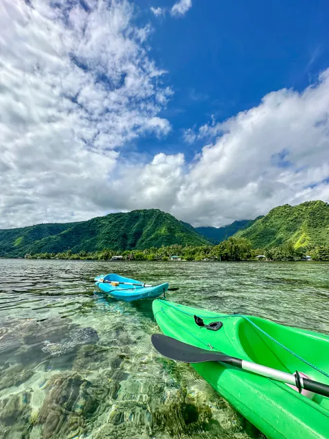 House between Land and Sea in the heart of Teahupo'o - Image 1