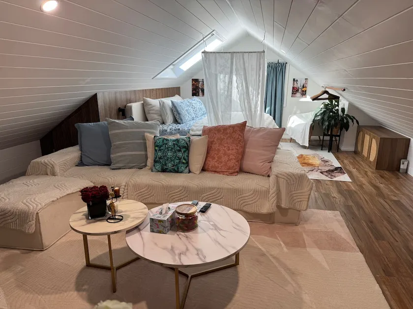 Brigidas Guest House - Image 1