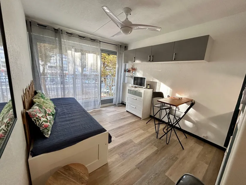 Bright beach studio - Image 1