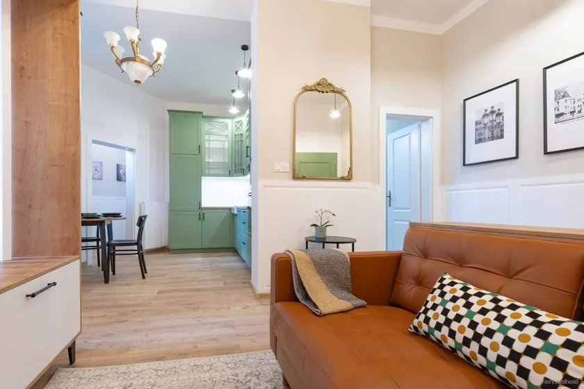 Tost Palace - centrum apartment with private parking - Image 1