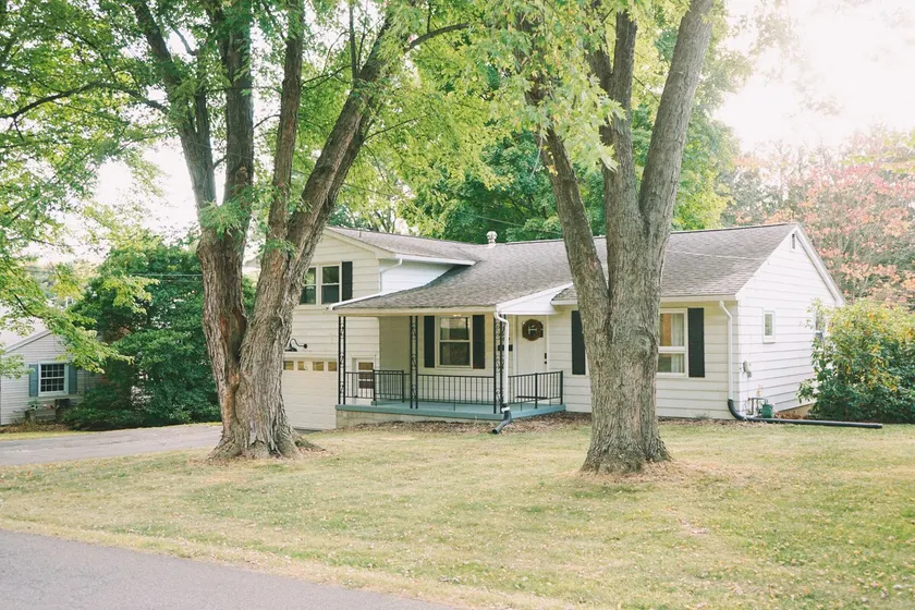 Maple Cottage - Image 1