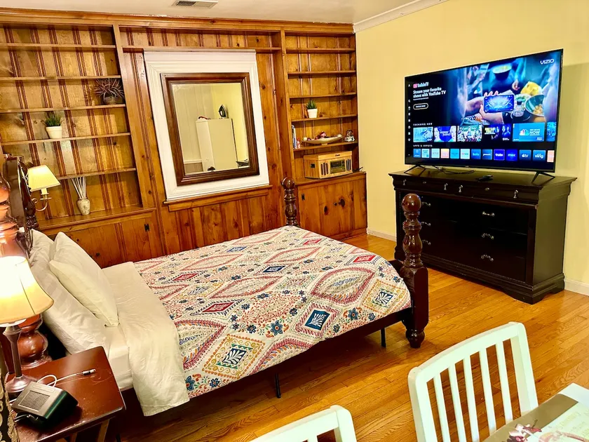 Private, Charm, & Unique Stay - Image 1