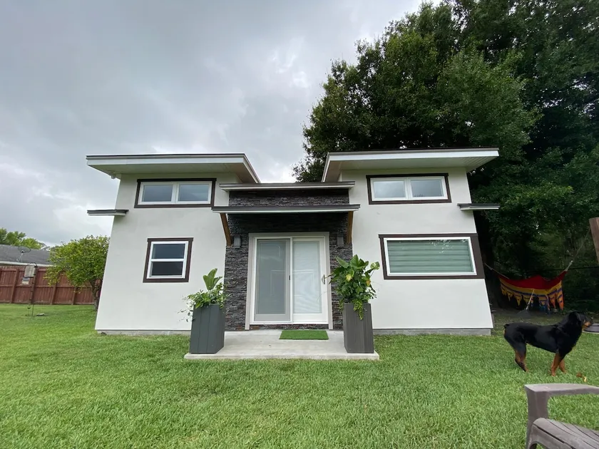 Modern Guest House Orlando 2 lofts - 2 Queen beds - Image 1