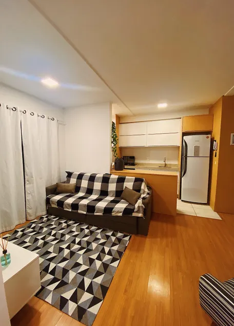 Beachfront apartment with heated pool - Image 1