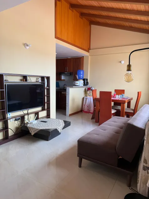 Beautiful Downtown Suite - Image 1