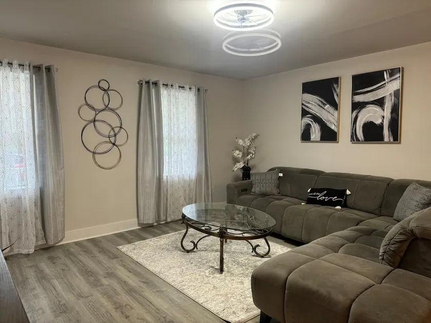 Brand new, beautiful home. - Image 1