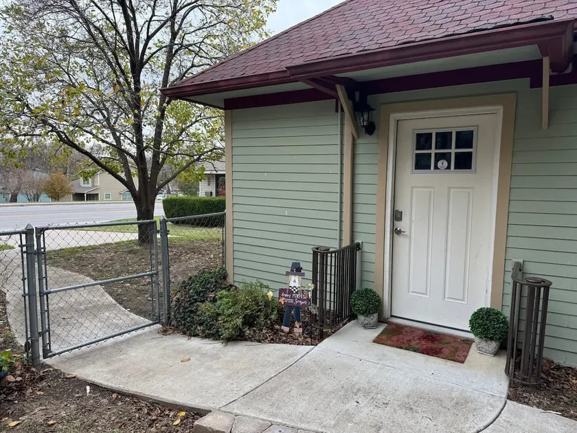 The Little House - Image 1