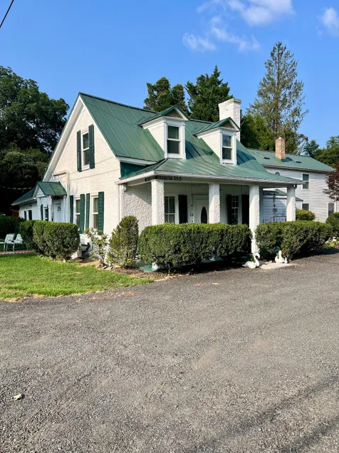 2bedr Colonial House fast WiFi 1 min/w to The INN - Image 1
