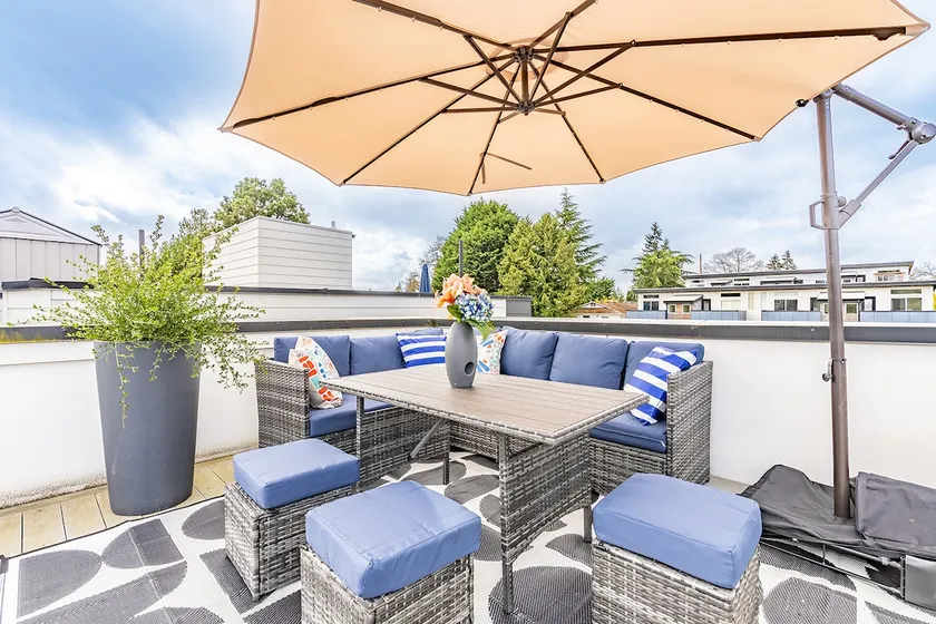 3BR | Rooftop | West Seattle | Sophari Home B - Image 1